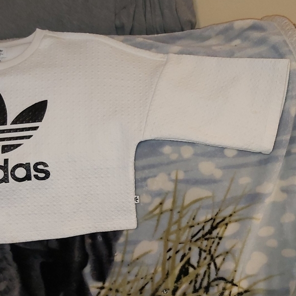 Adidas cropped t-shirt - Picture 3 of 6